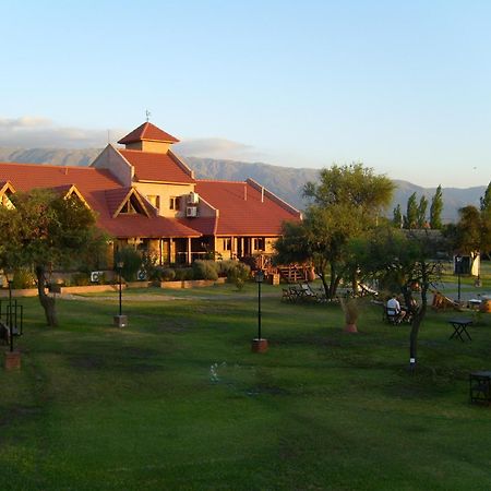 Lauquen Pilmaiquen Y Spa Villa de Merlo Bagian luar foto