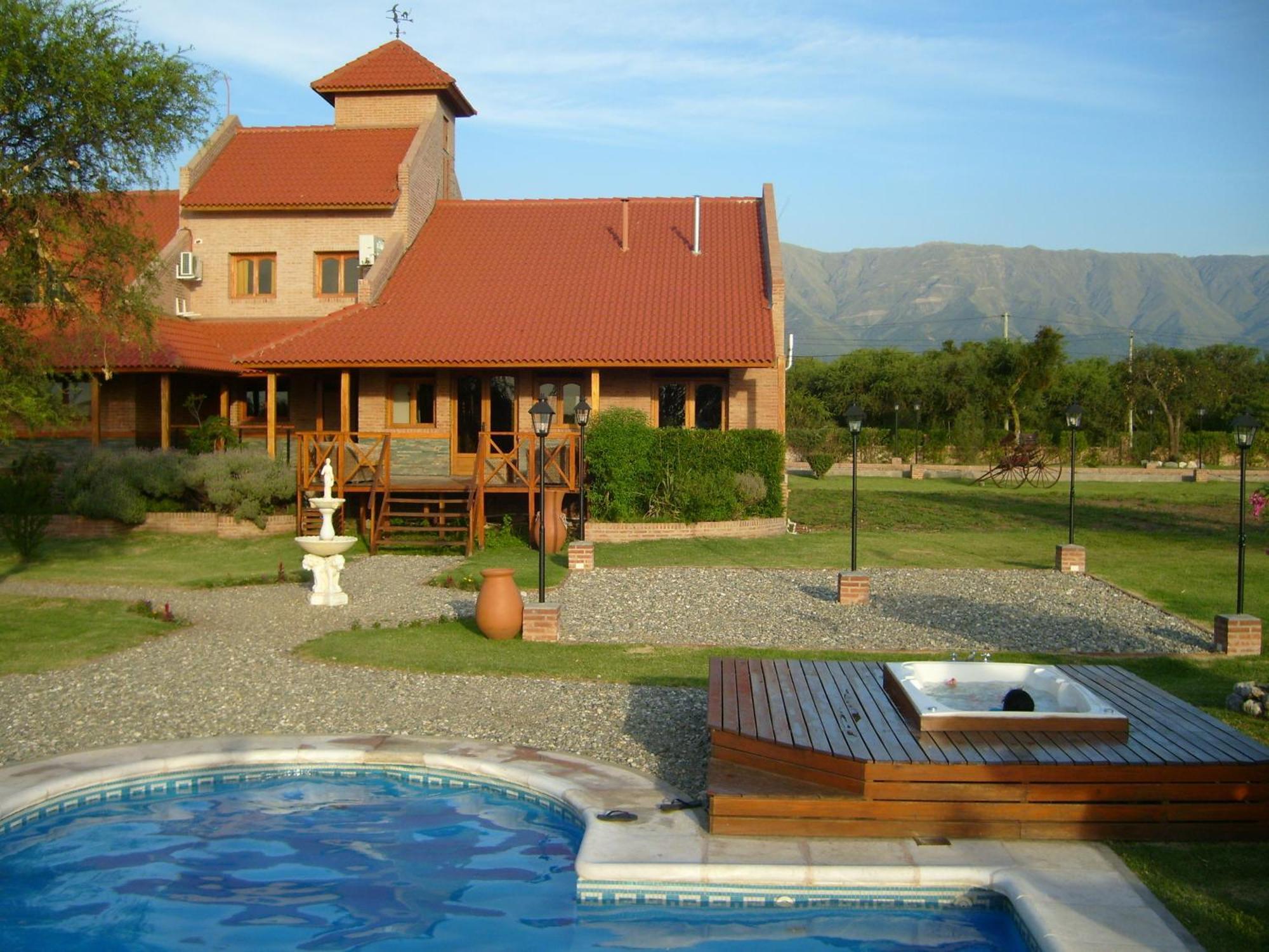 Lauquen Pilmaiquen Y Spa Villa de Merlo Bagian luar foto