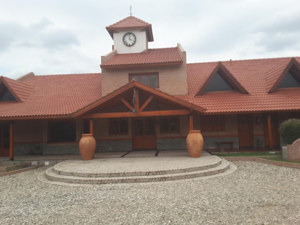 Lauquen Pilmaiquen Y Spa Villa de Merlo Bagian luar foto