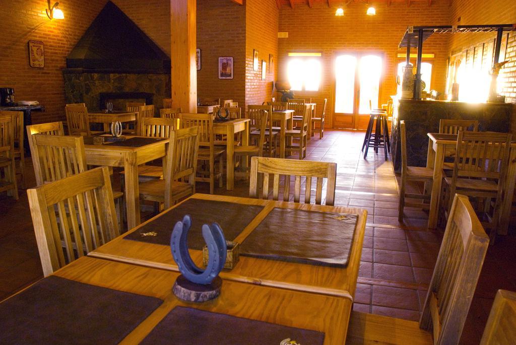 Lauquen Pilmaiquen Y Spa Villa de Merlo Bagian luar foto