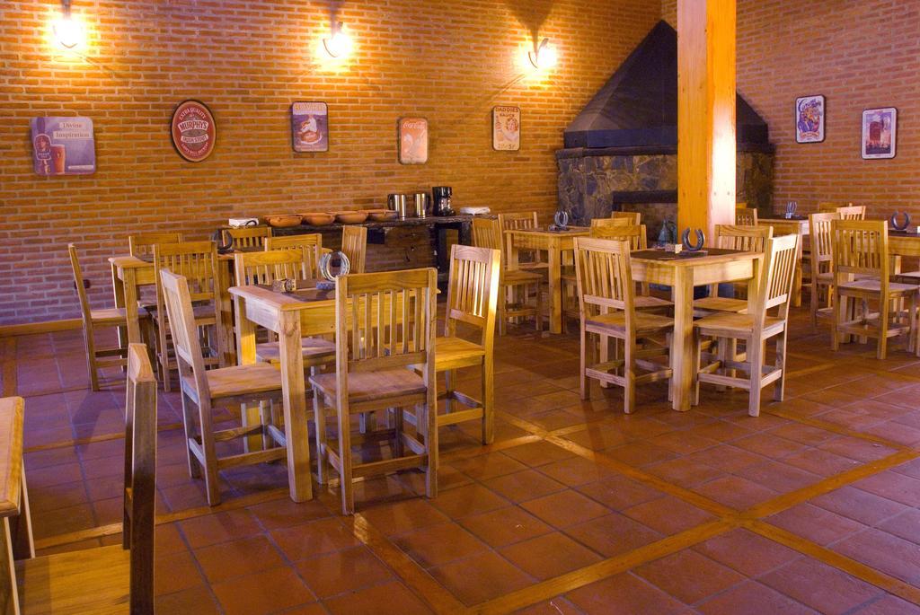 Lauquen Pilmaiquen Y Spa Villa de Merlo Bagian luar foto