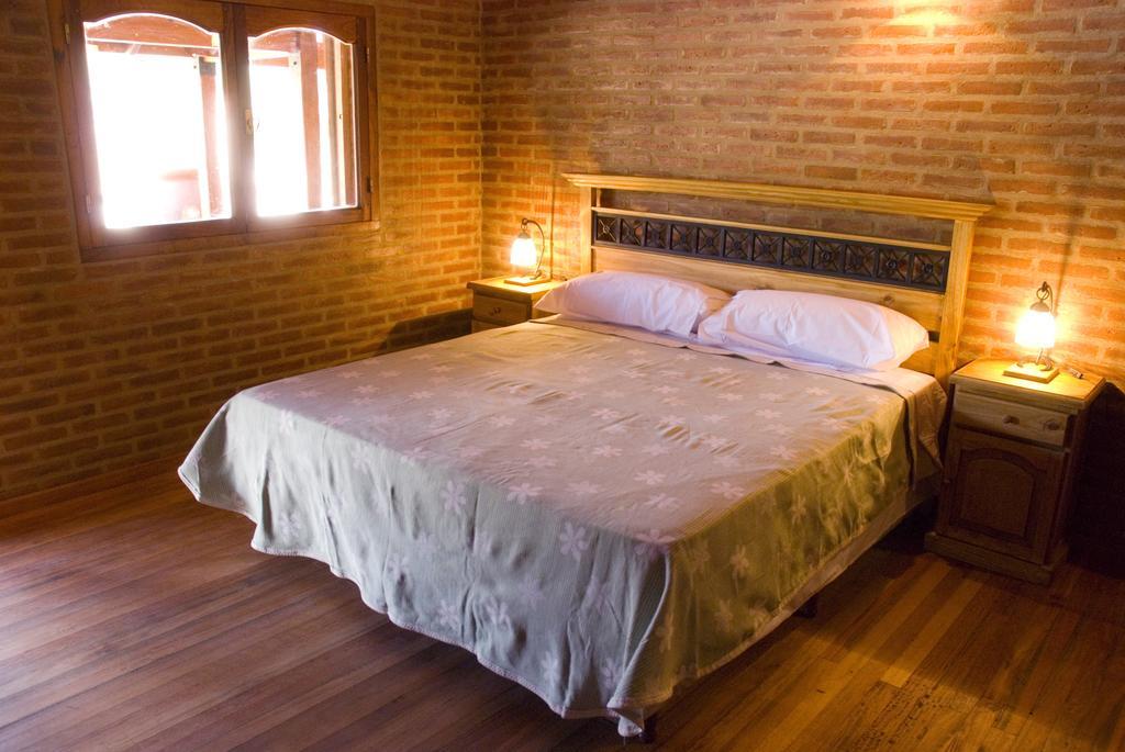 Lauquen Pilmaiquen Y Spa Villa de Merlo Bagian luar foto