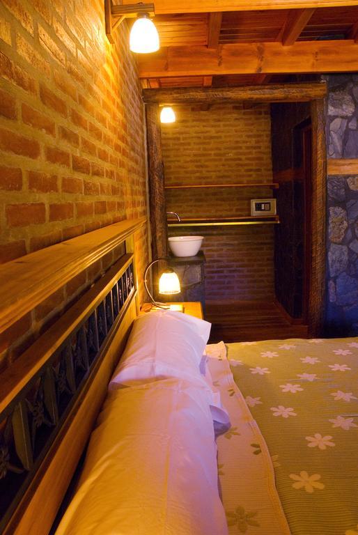 Lauquen Pilmaiquen Y Spa Villa de Merlo Bagian luar foto
